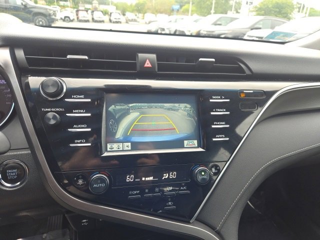 2018 Toyota Camry XSE photo 15