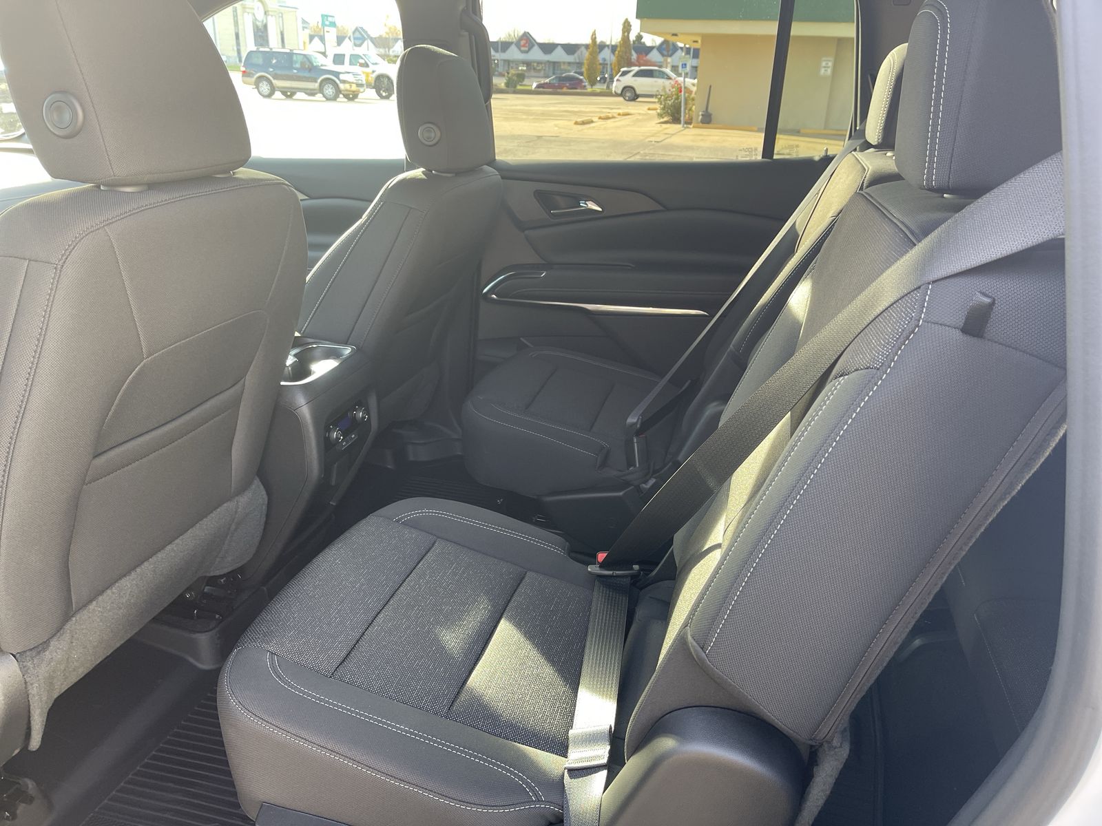 2026 Chevrolet Traverse photo 4