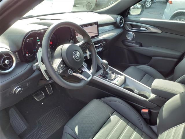 2024 Alfa Romeo Tonale Veloce photo 11