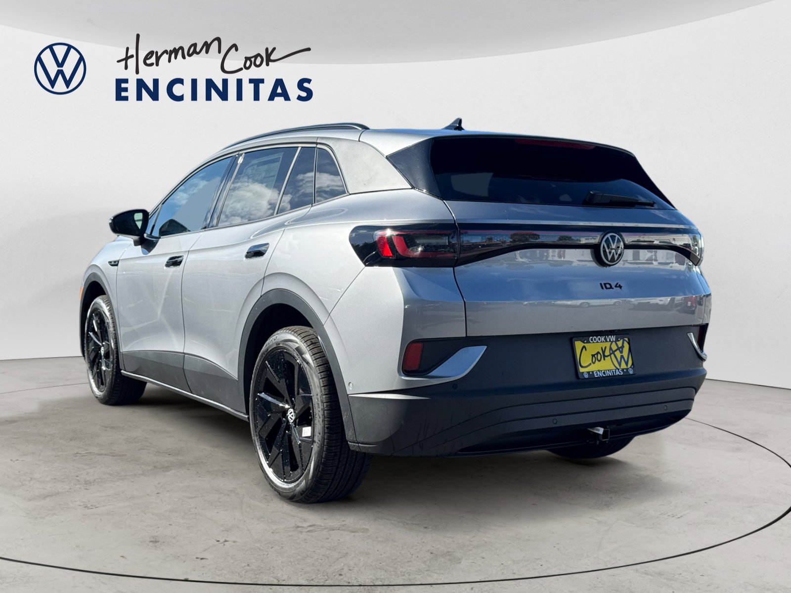 2025 Volkswagen ID.4 Pro S photo 3