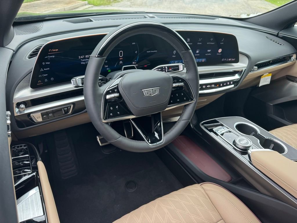 2025 Cadillac Lyriq Sport photo 3