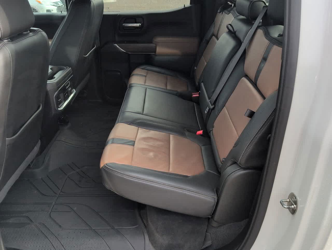 2020 Chevrolet Silverado 1500 High Country photo 19