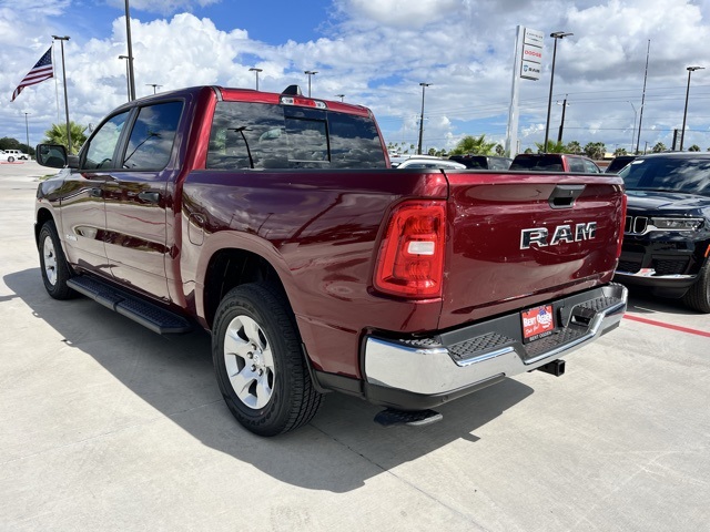 2025 Ram 1500 Express photo 3