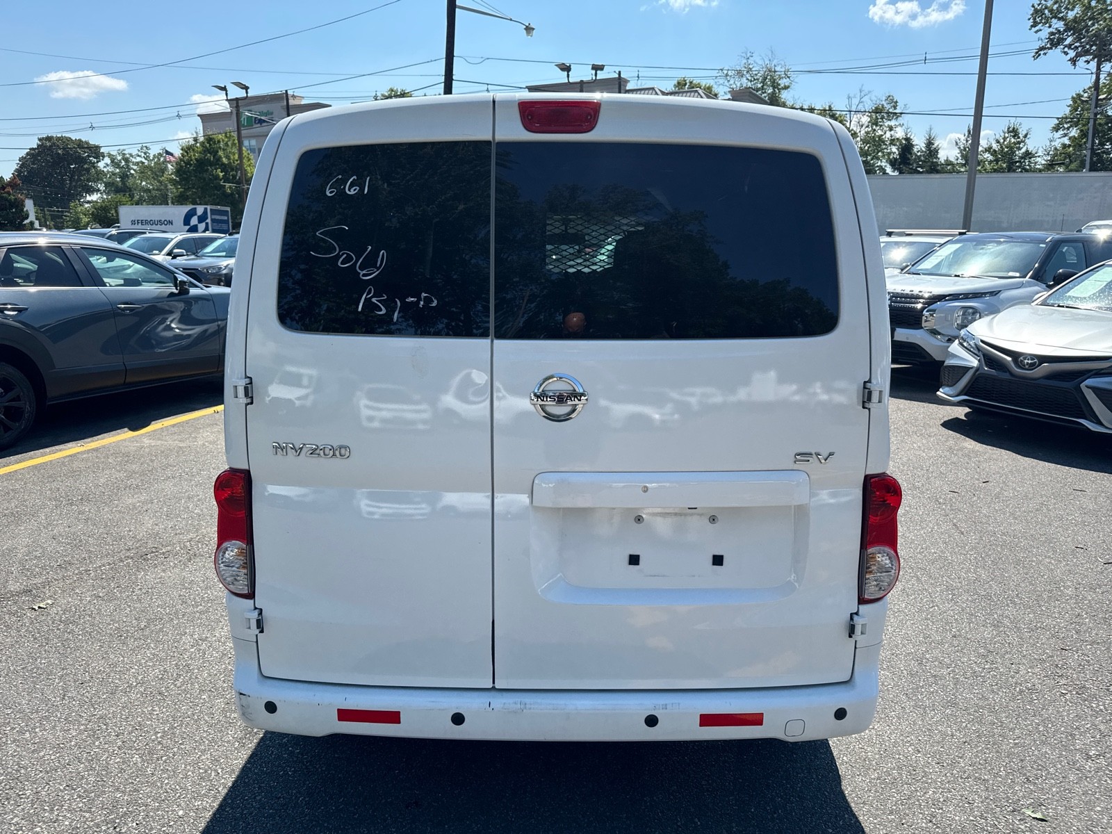 2020 Nissan NV200 SV photo 5