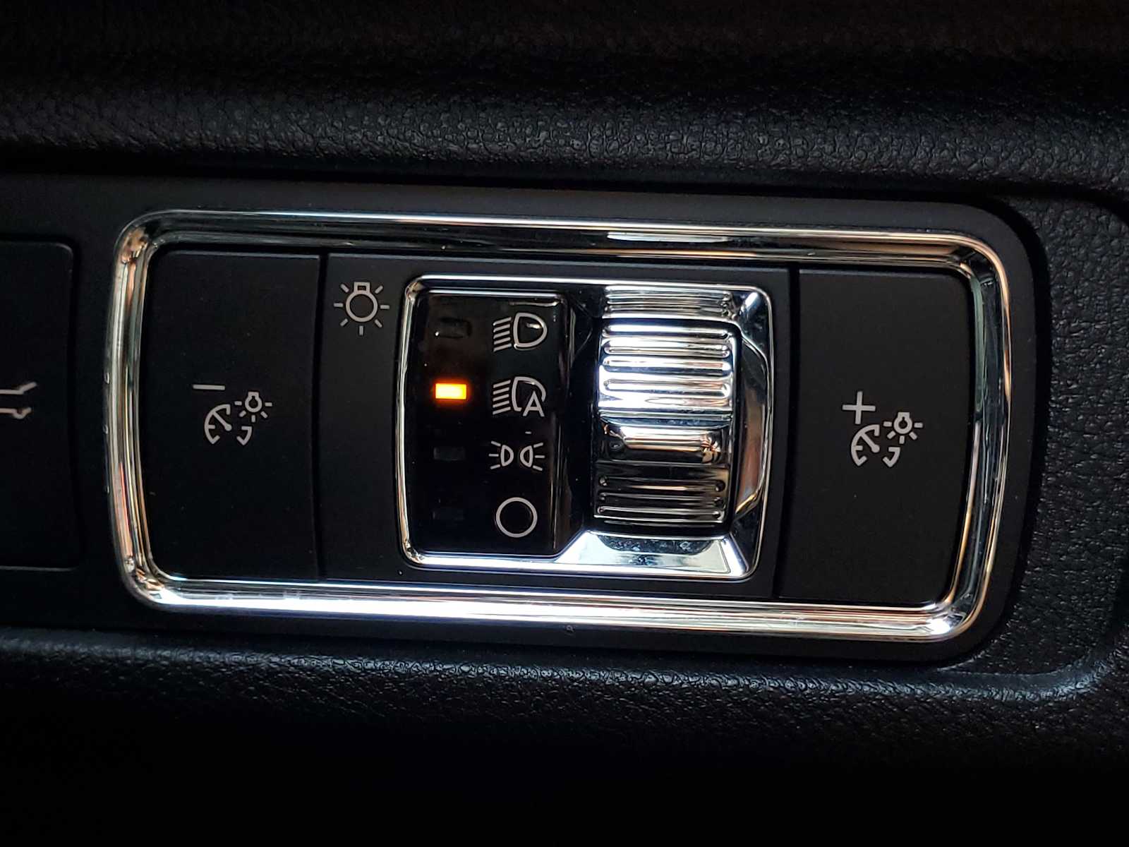 2022 Lincoln Corsair Standard photo 34