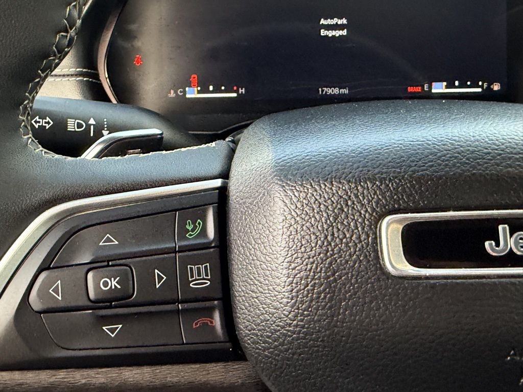 2024 Jeep Grand Cherokee Limited photo 14