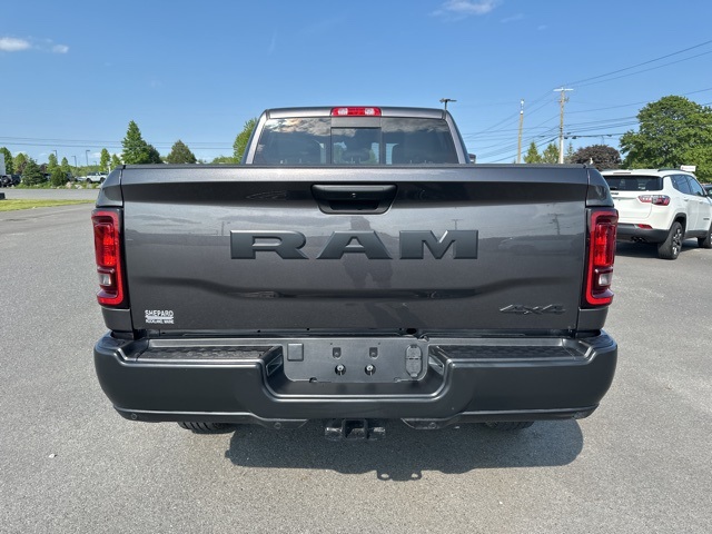 2025 Ram 2500 Tradesman photo 4