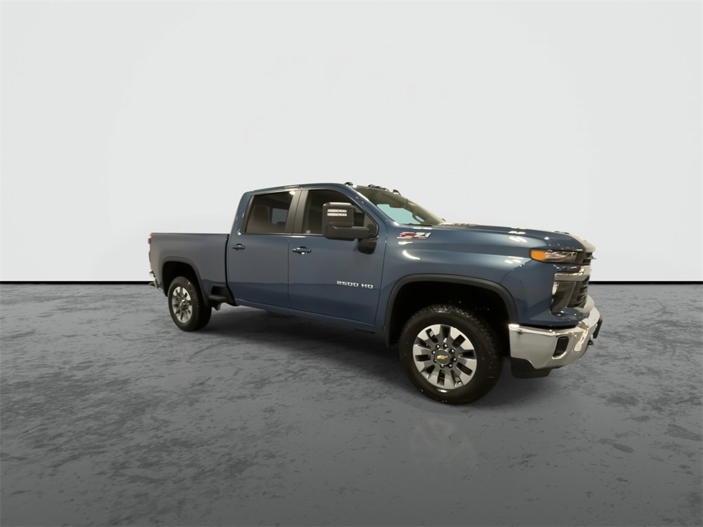 2026 Chevrolet Silverado 2500HD LT photo 2