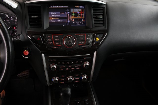 2014 Nissan Pathfinder SL photo 26