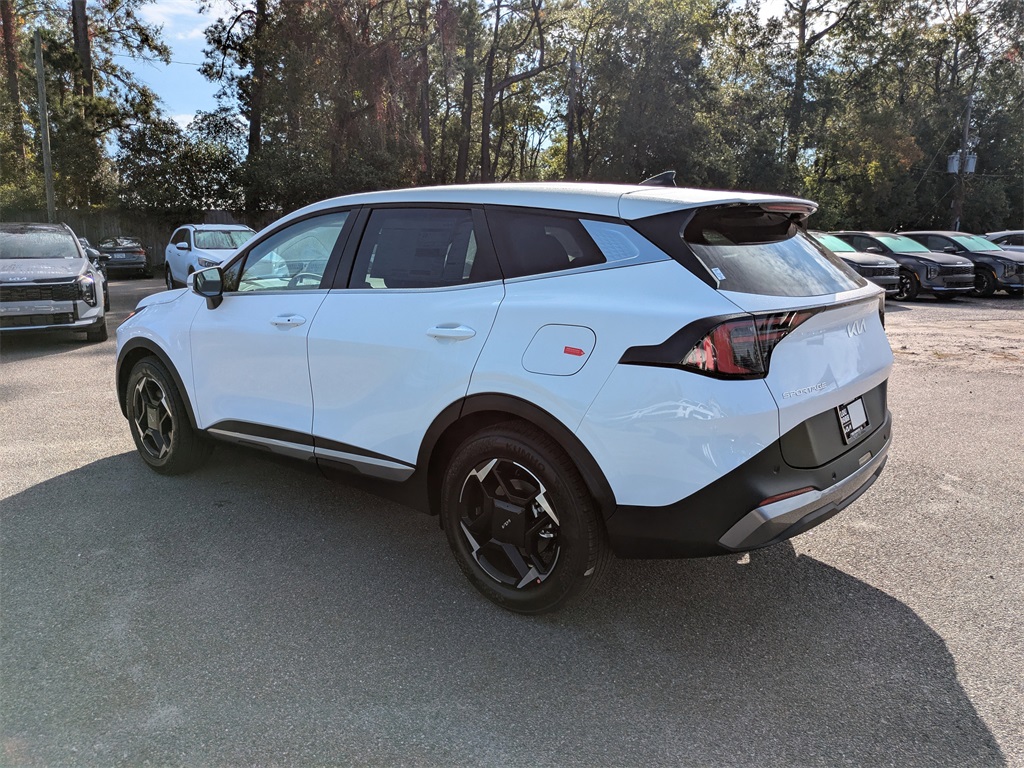 2026 Kia Sportage EX photo 4