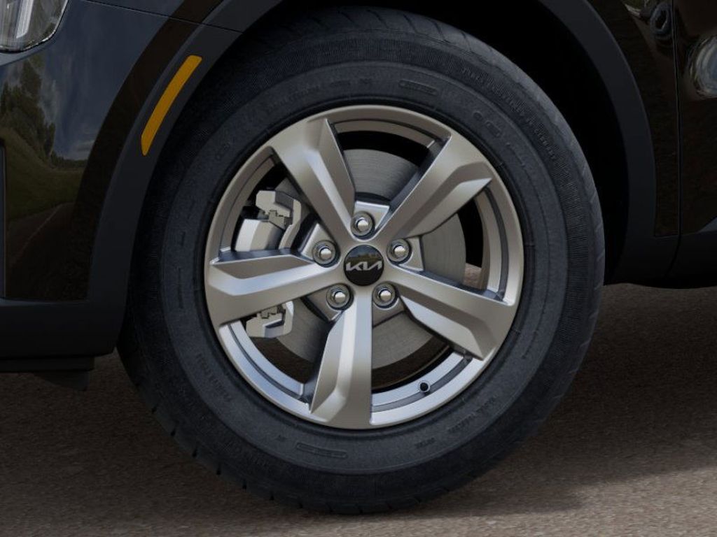 2024 Kia Sorento LX photo 8