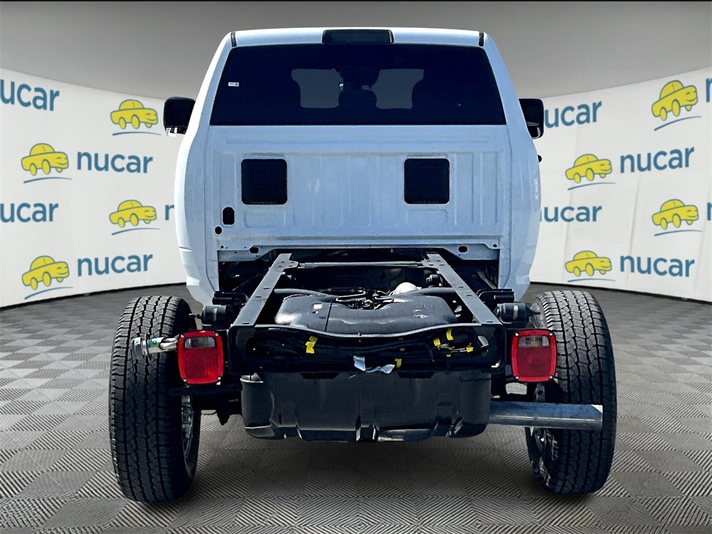 2025 Ram 3500 Tradesman photo 5