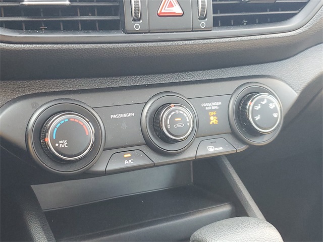 2023 Kia Forte LXS photo 18