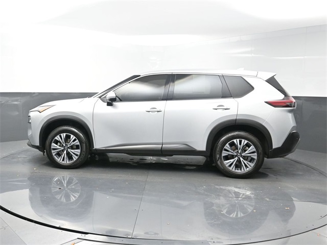 2021 Nissan Rogue SV photo 4