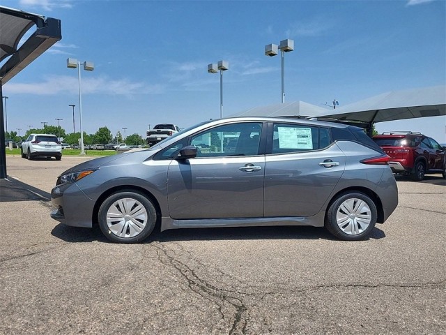 2025 Nissan Leaf