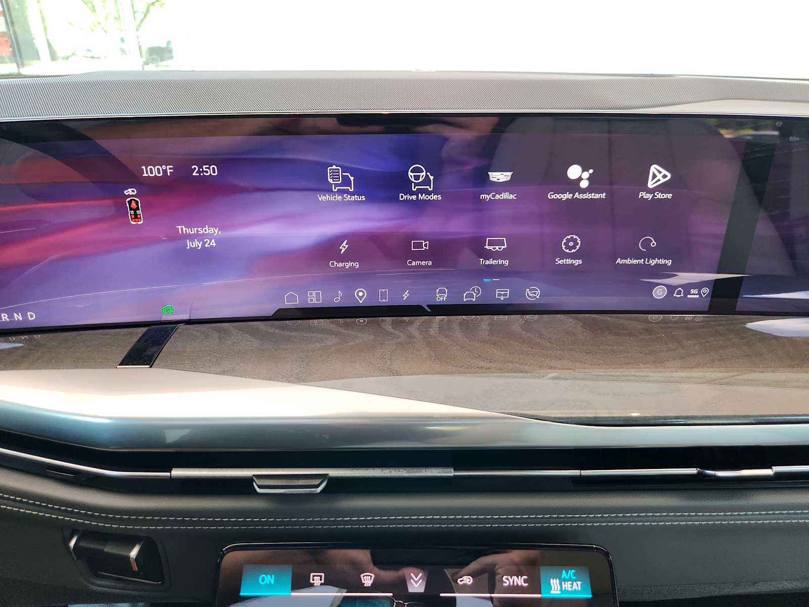2026 Cadillac Escalade IQ Sport photo 10