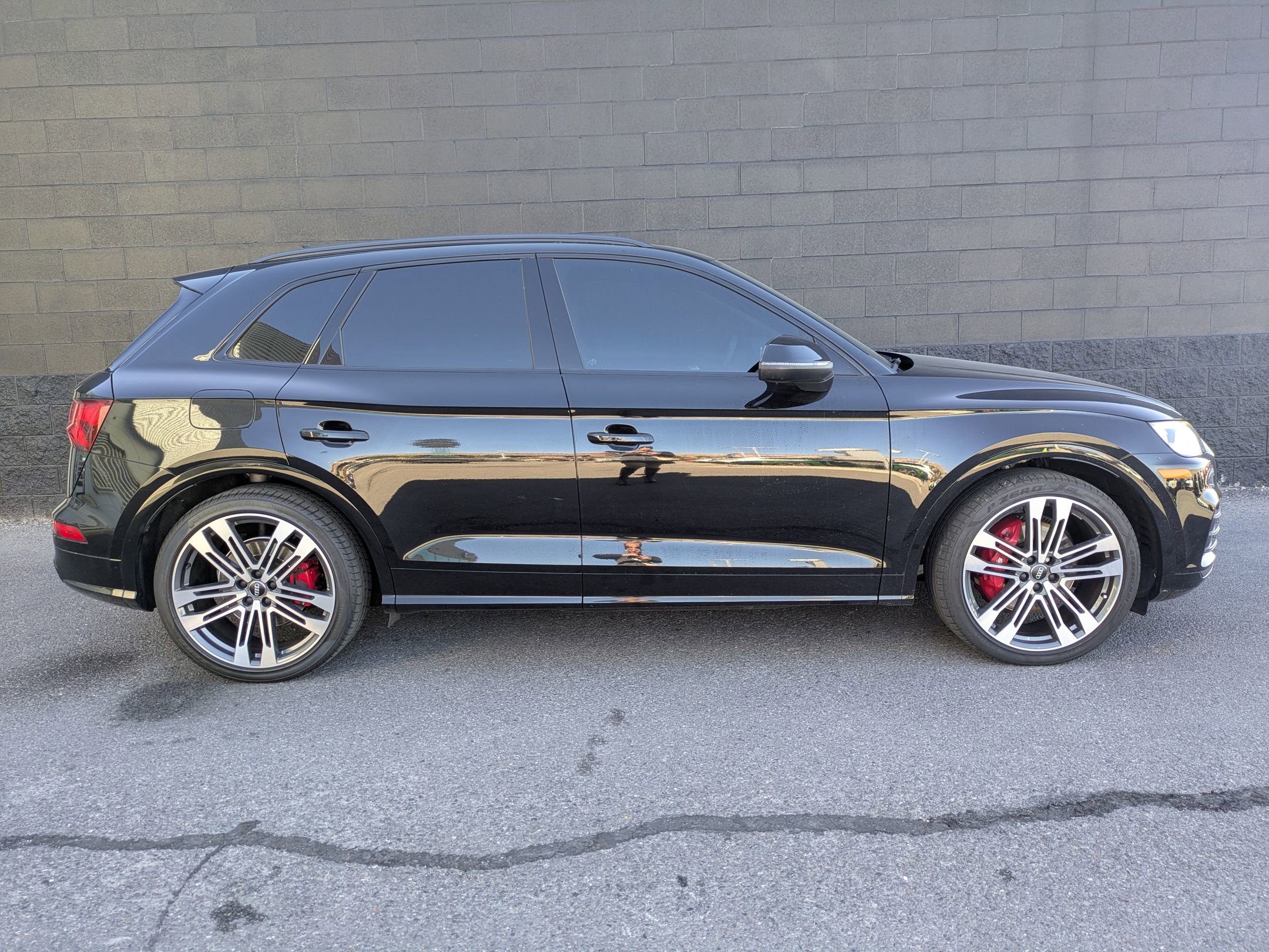 2020 Audi SQ5 Premium Plus photo 3