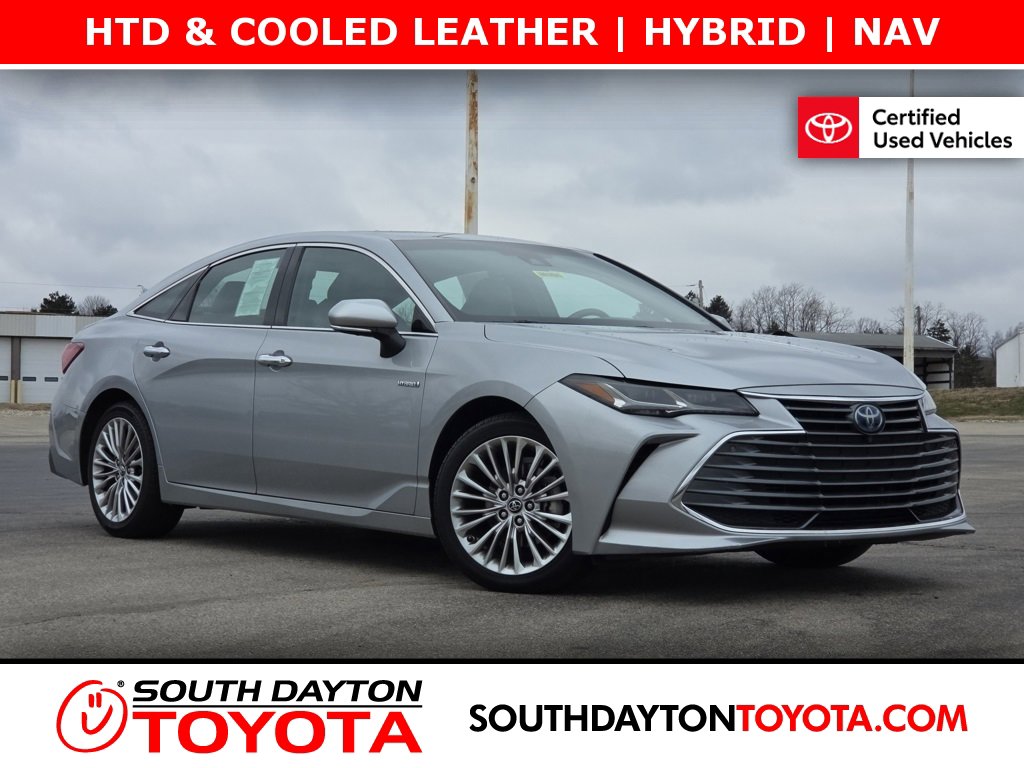 2020 Toyota Avalon Limited's photo
