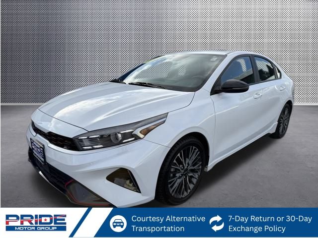 2022 Kia FORTE GT-Line's photo