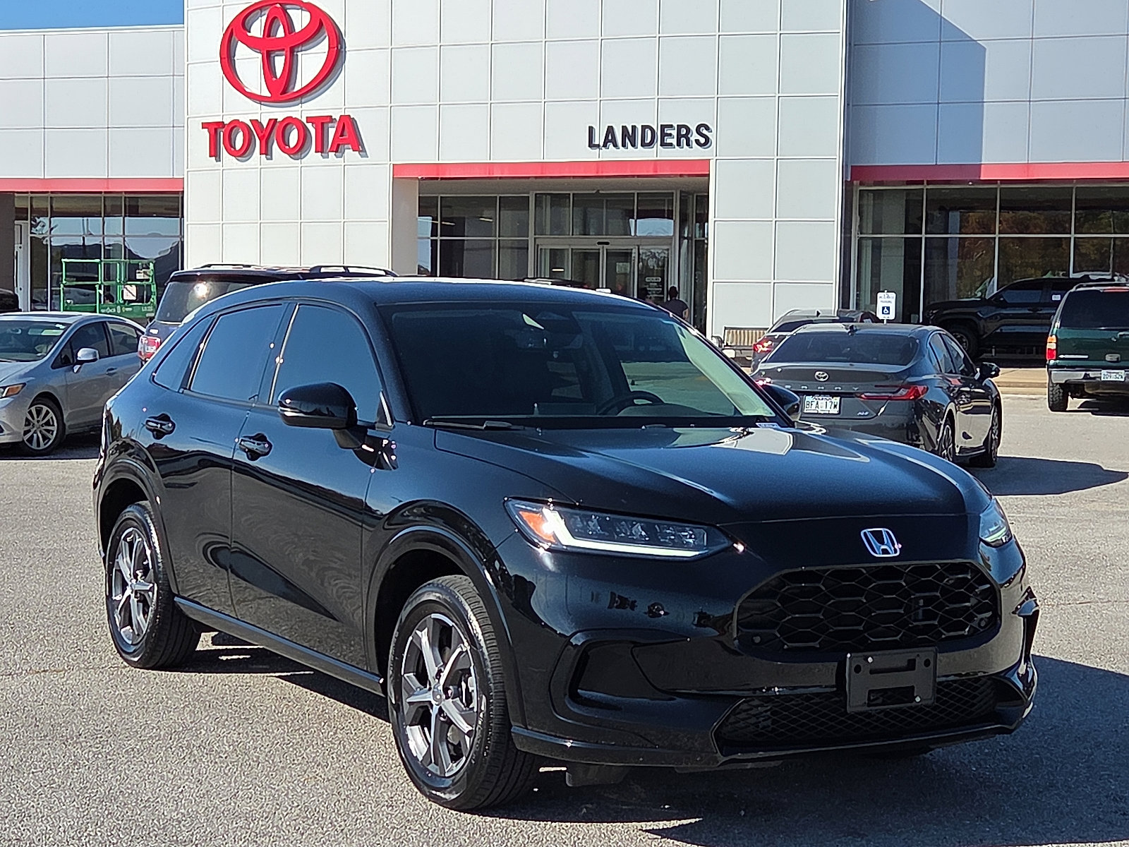 2025 Honda HR-V EX-L's photo