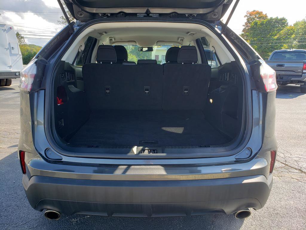 2019 Ford Edge SE photo 7