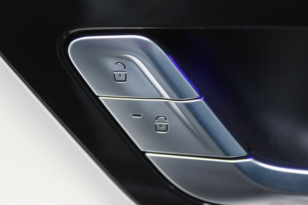 2024 Mercedes Benz SL AMG 63 photo 34