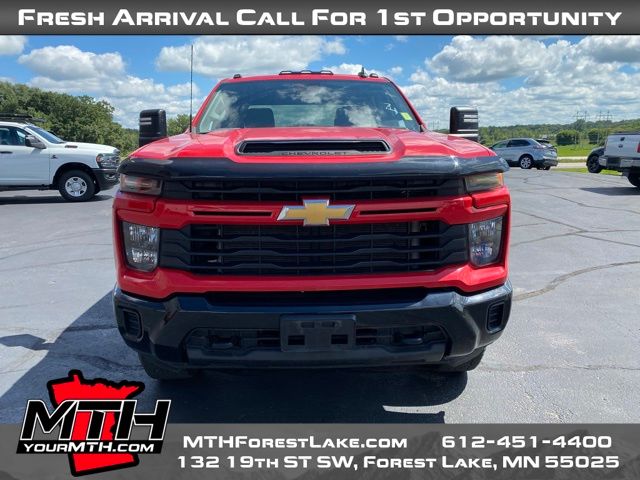 2024 Chevrolet Silverado 2500HD Custom Z71 photo 3
