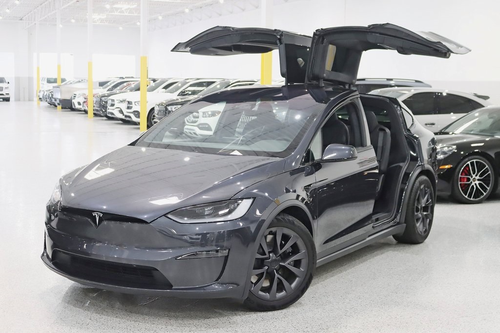 2025 Tesla Model X photo 5