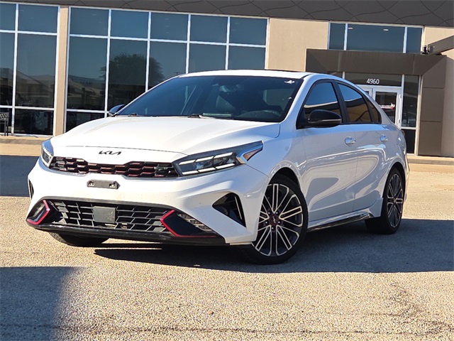 2022 Kia FORTE GT's photo