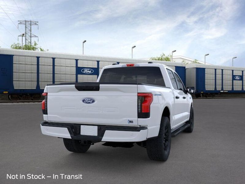 2025 Ford F-150 Lightning XLT photo 8