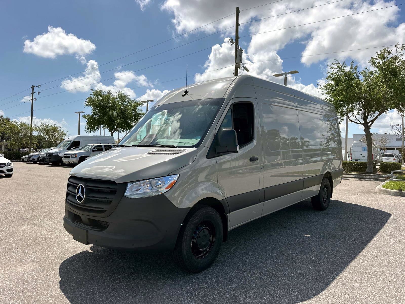 2025 Mercedes-Benz Sprinter Cargo Van Base's photo