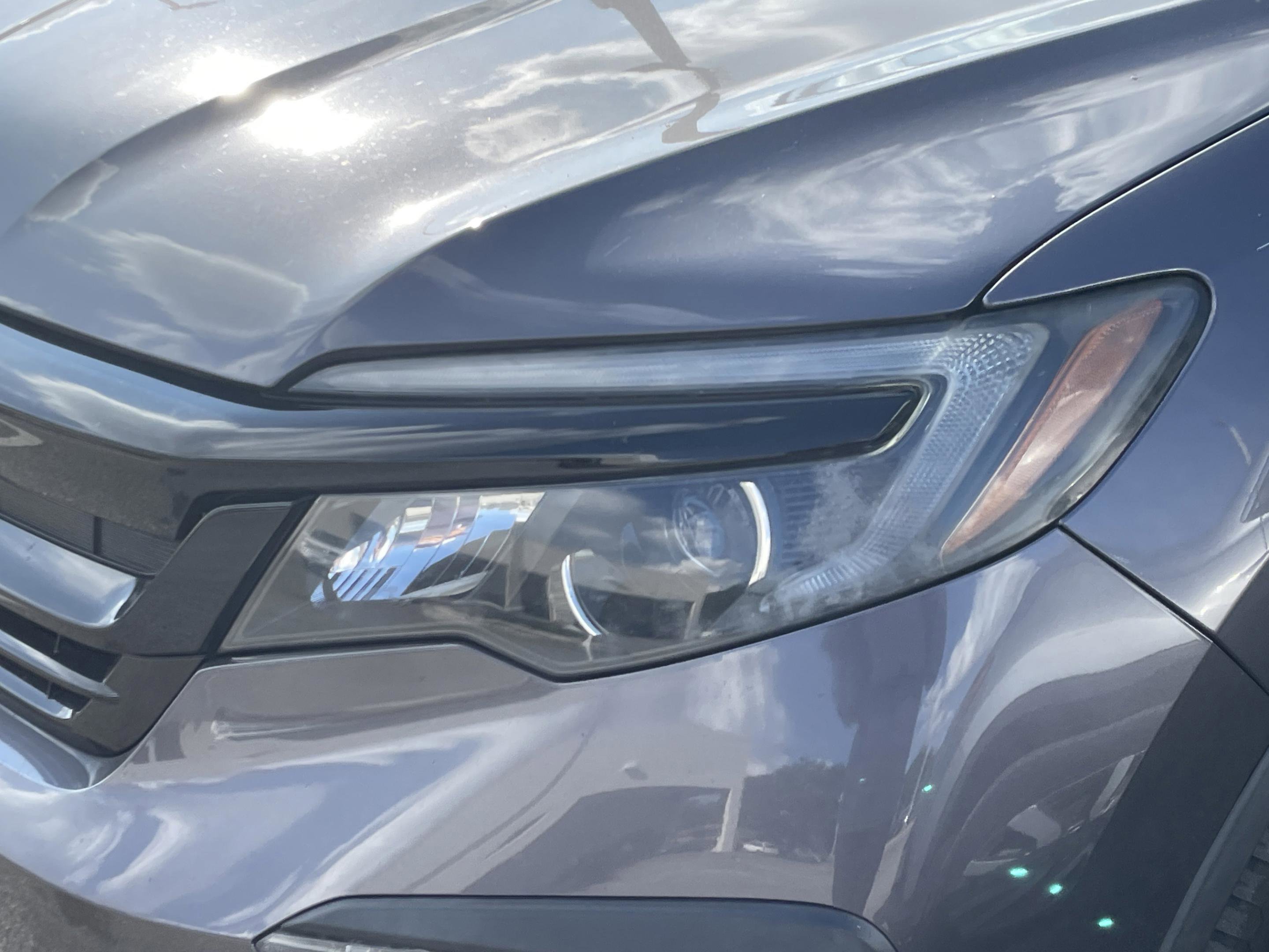 2021 Honda Pilot Special Edition photo 4