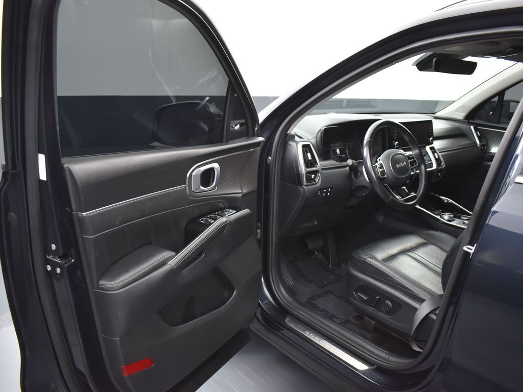 2022 Kia Sorento Plug-In Hybrid SX photo 6