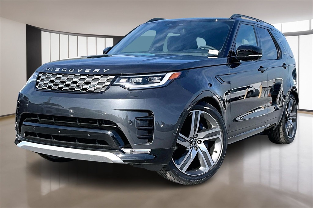 2026 Land Rover Discovery Gemini Edition's photo