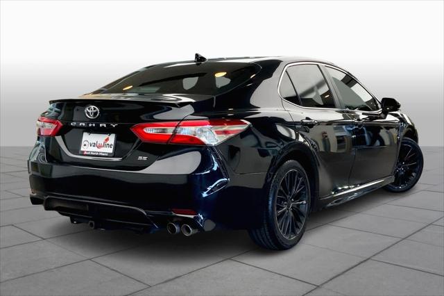 2020 Toyota Camry SE photo 10
