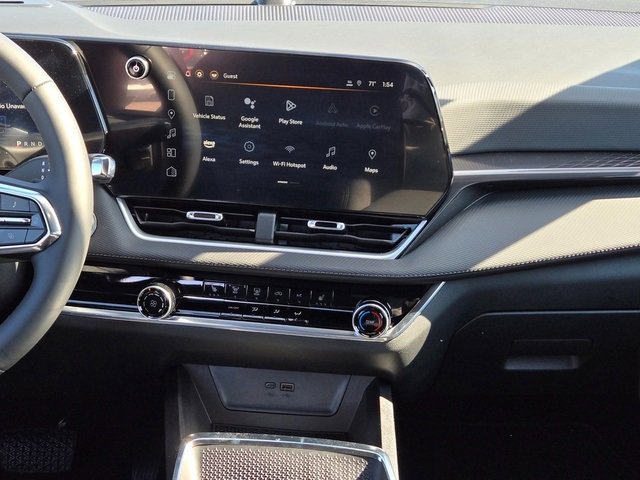 2025 Chevrolet Equinox LT photo 3
