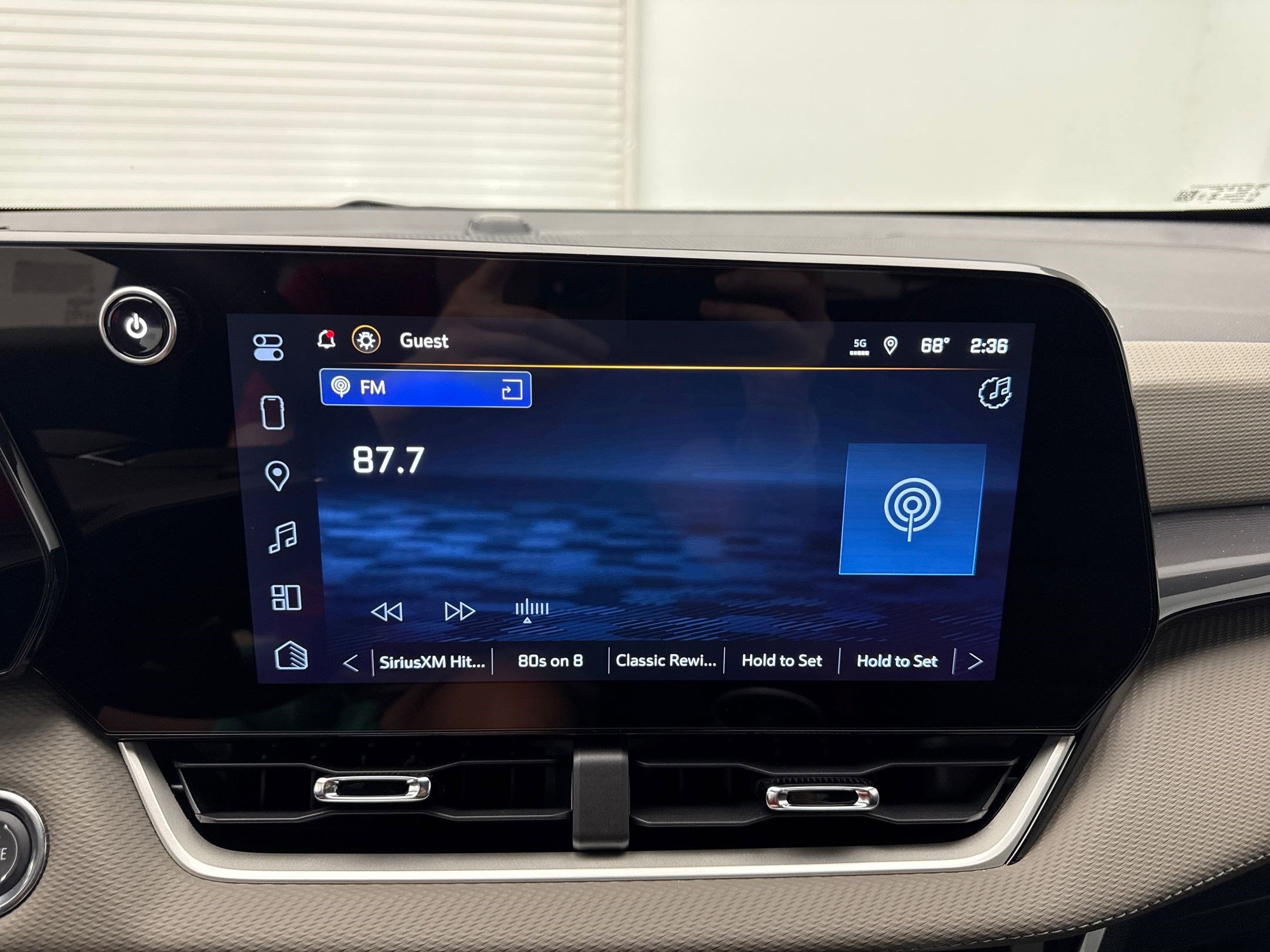 2026 Chevrolet Equinox LT photo 32