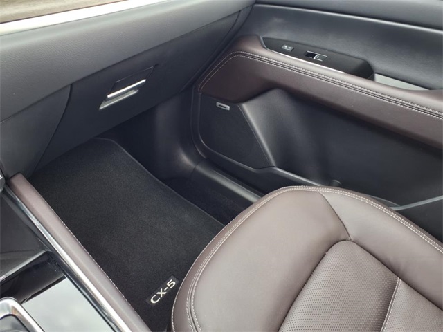 2025 Mazda CX-5 2.5 Turbo Signature photo 18