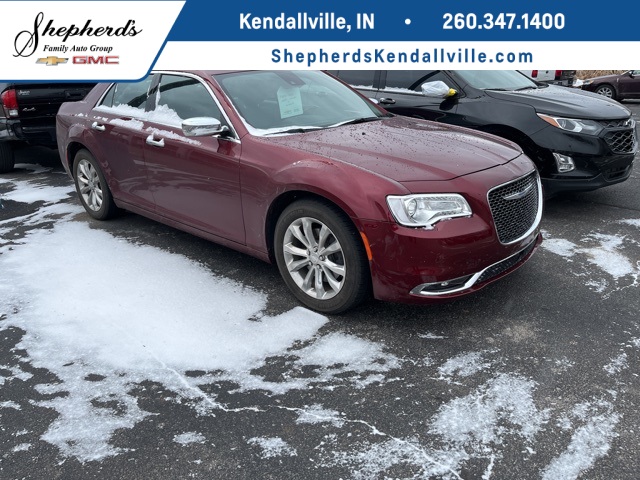 2018 Chrysler 300 Limited's photo