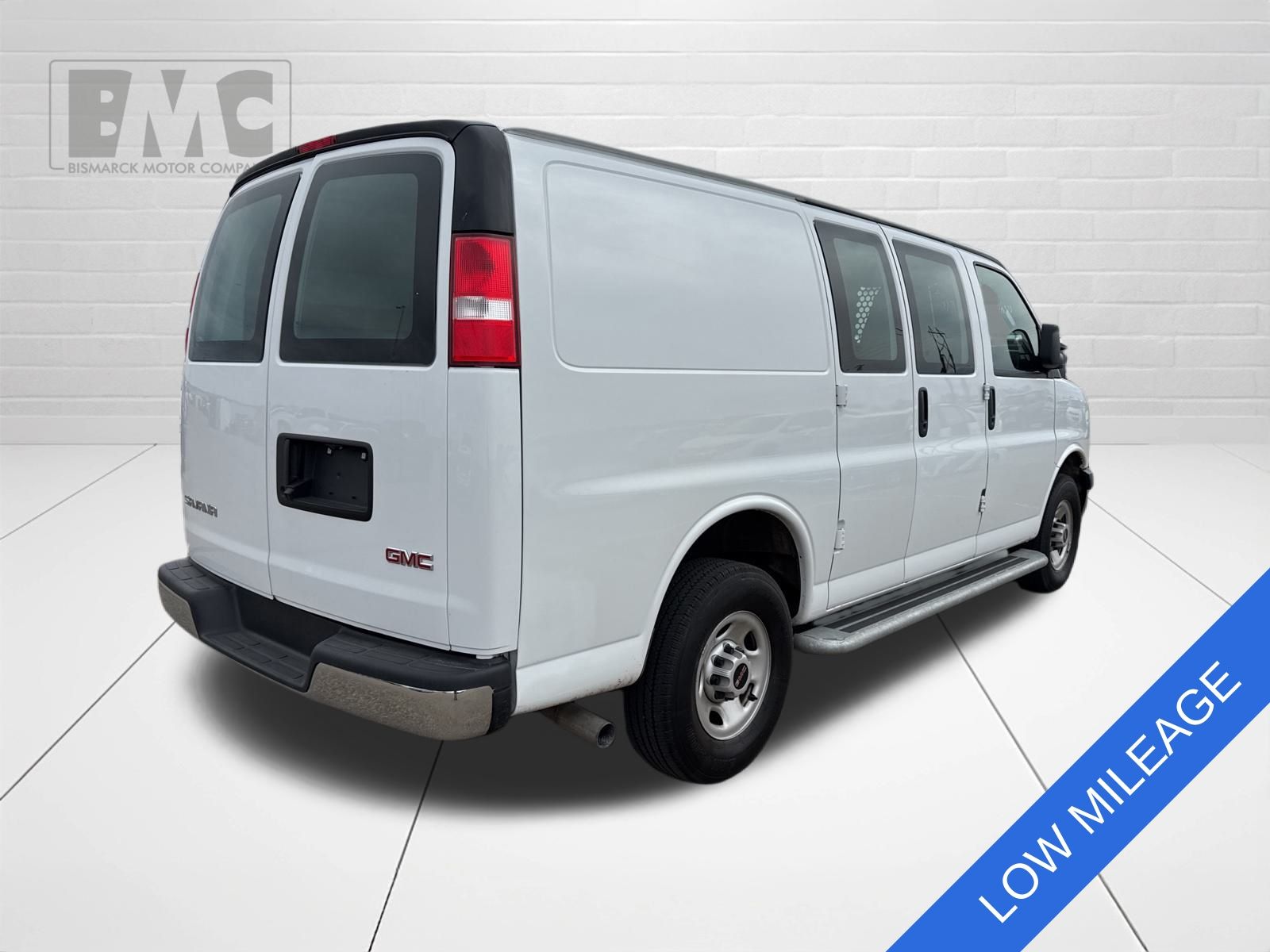 2023 Gmc Savana 2500 Cargo photo 3