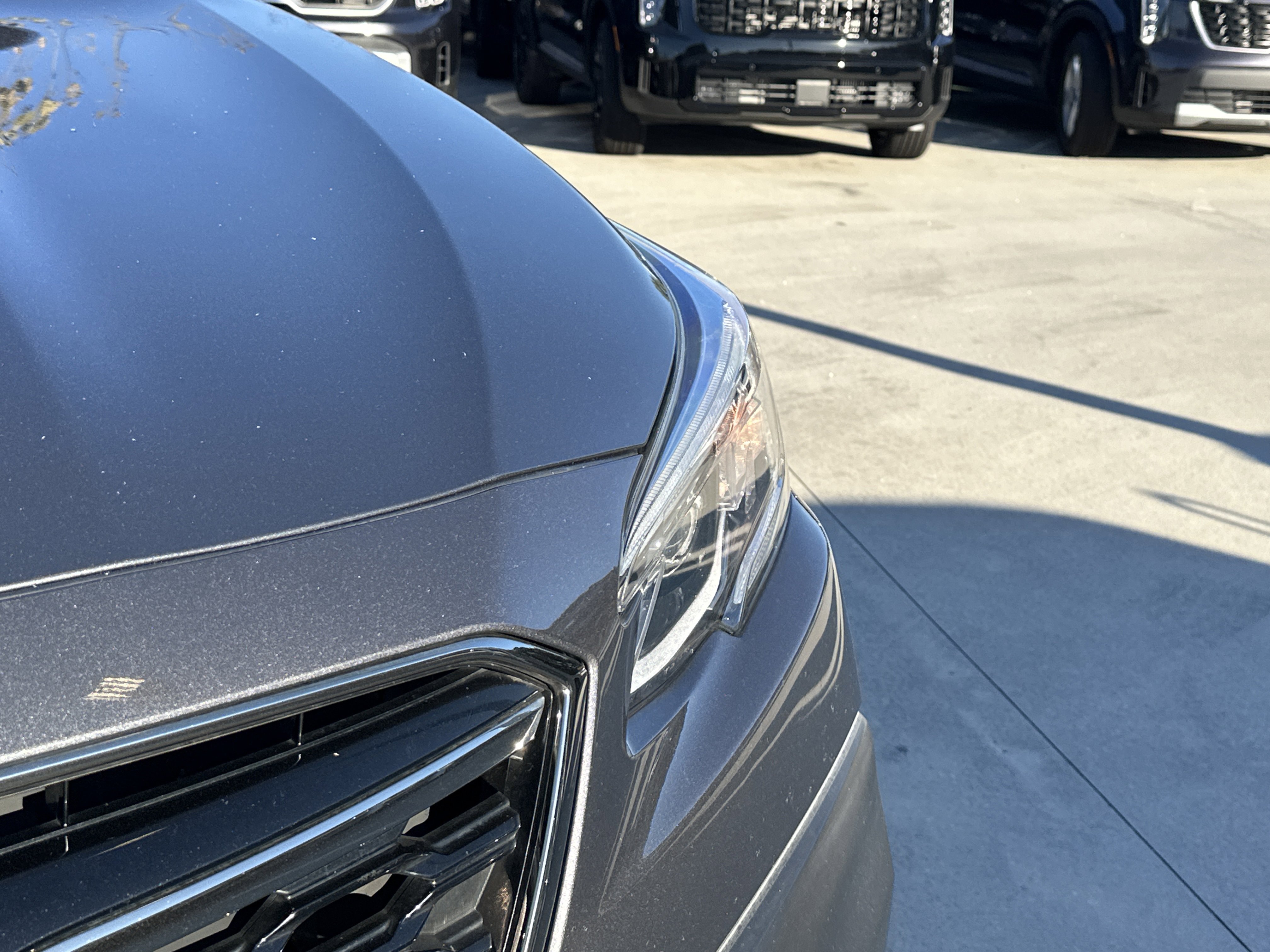 2020 Subaru Outback Touring XT photo 3