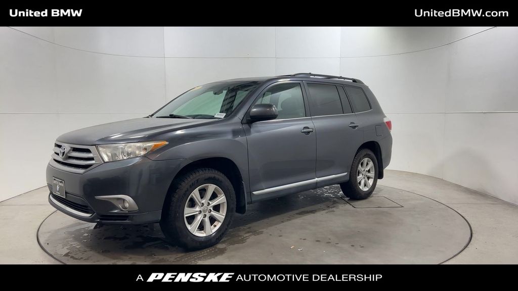 2011 Toyota Highlander Base photo 3