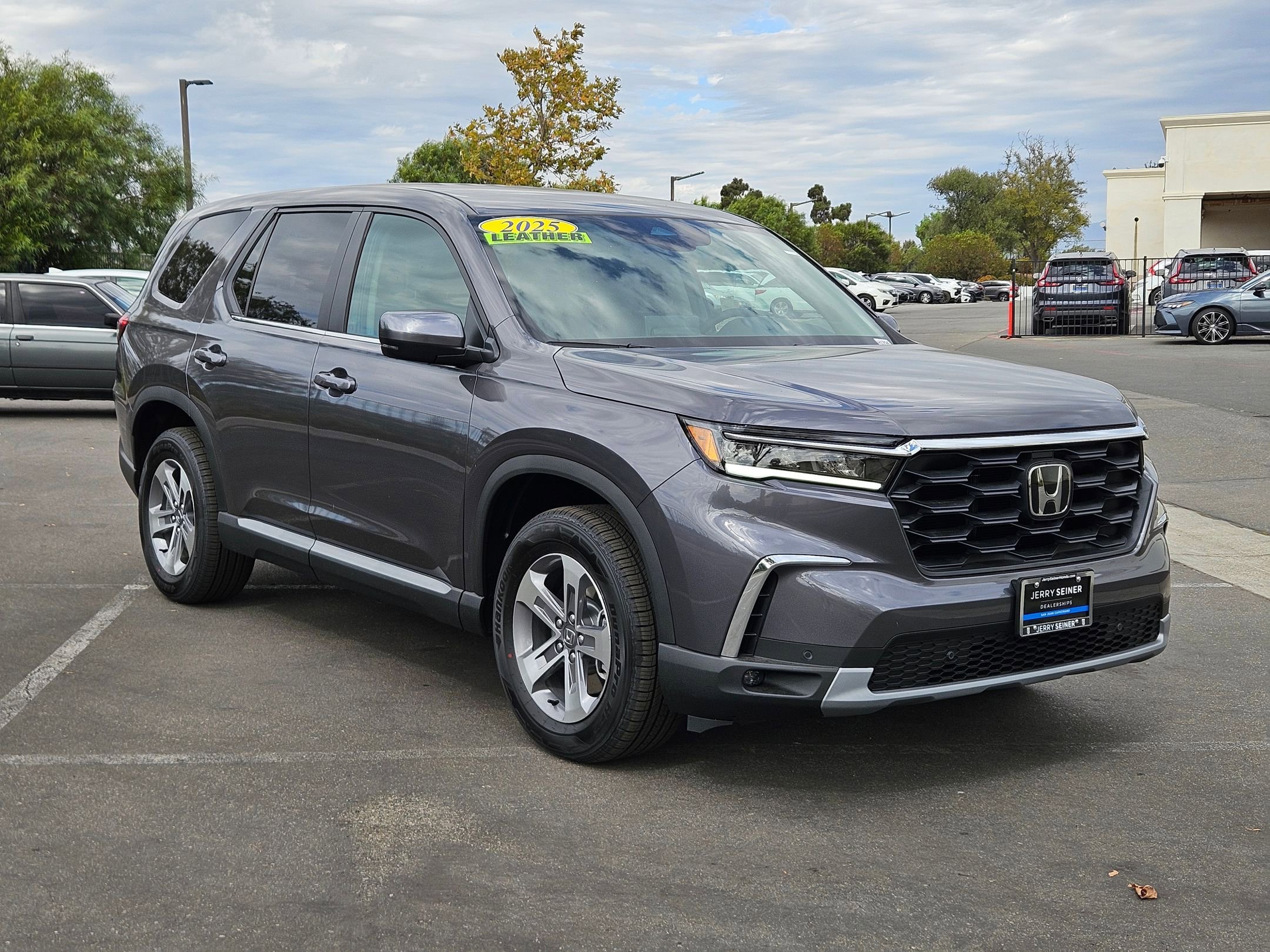 2025 Honda Pilot EX-L photo 4