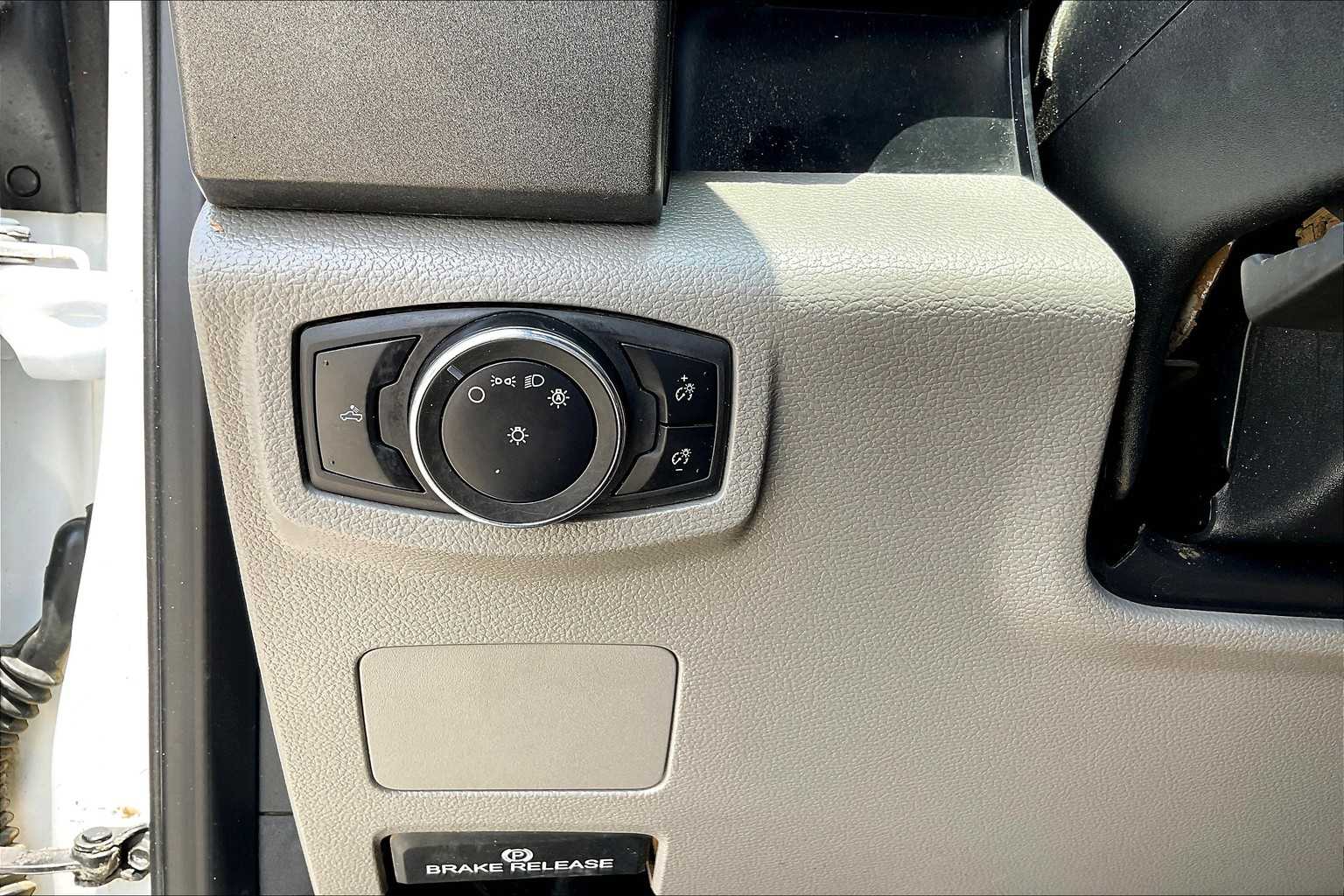 2021 Ford F-350 XL photo 32