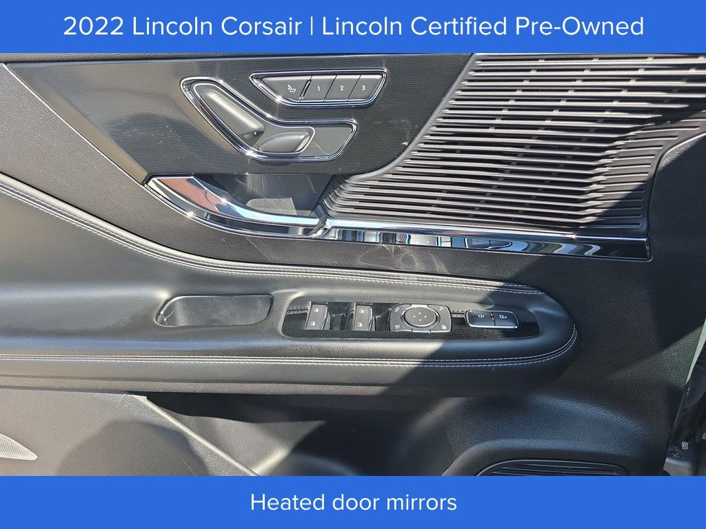 2022 Lincoln Corsair Standard photo 11