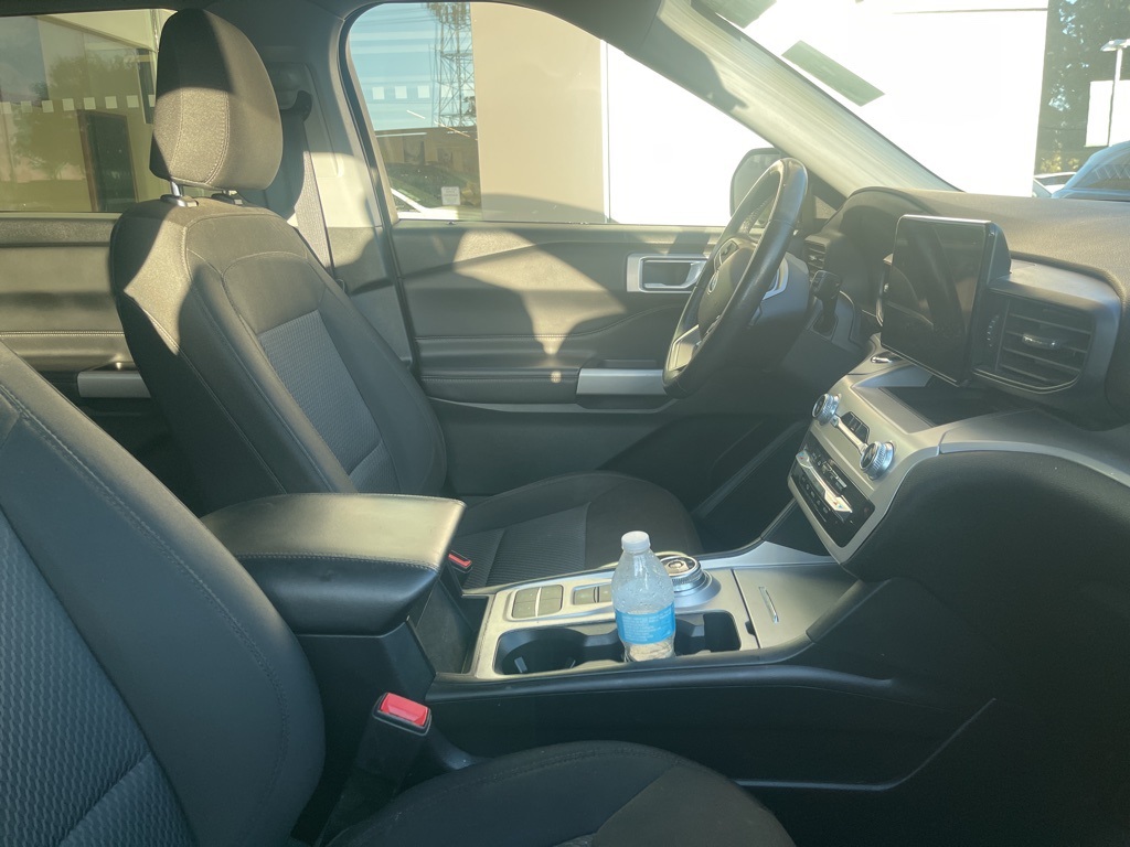 2024 Ford Explorer XLT photo 4