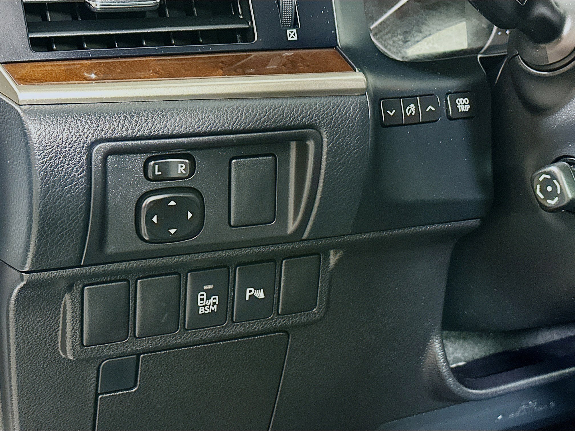 2014 Lexus ES 350 photo 10