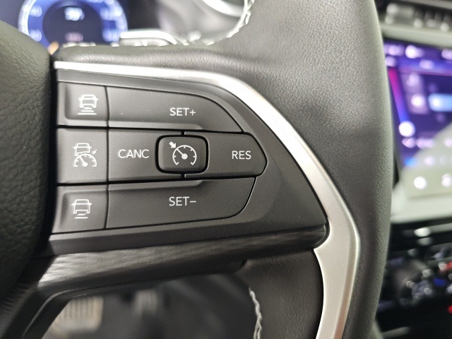 2025 Jeep Grand Cherokee Altitude photo 13