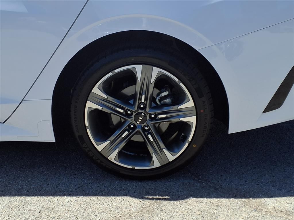 2023 Kia K5 EX photo 4