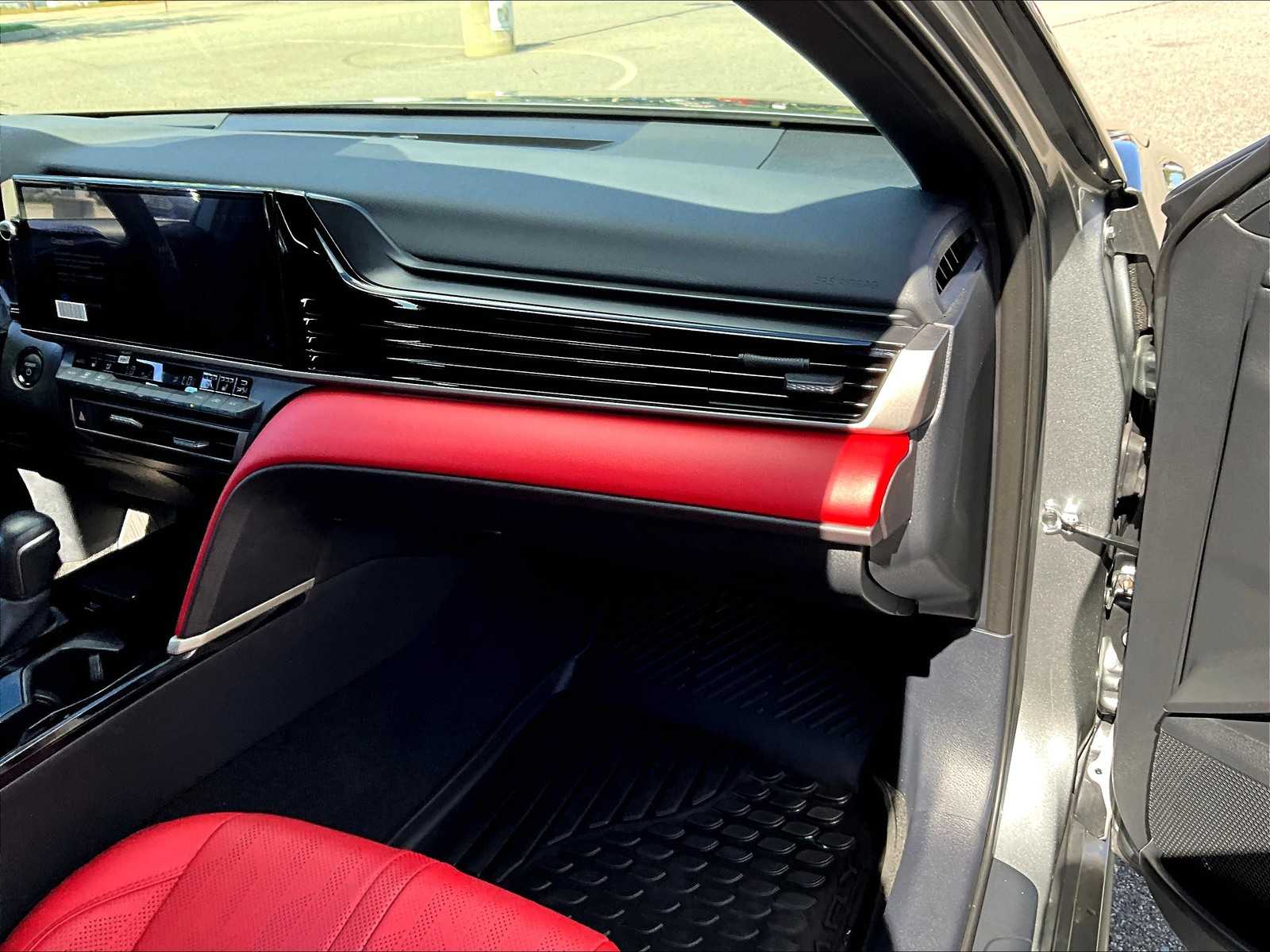 2025 Toyota Camry XSE photo 13